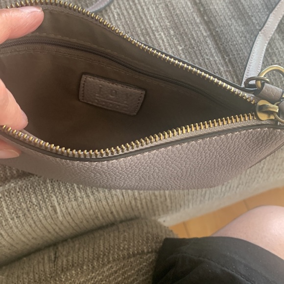 JOY SUSAN wallet crossbody stone purple EUC - Picture 6 of 6